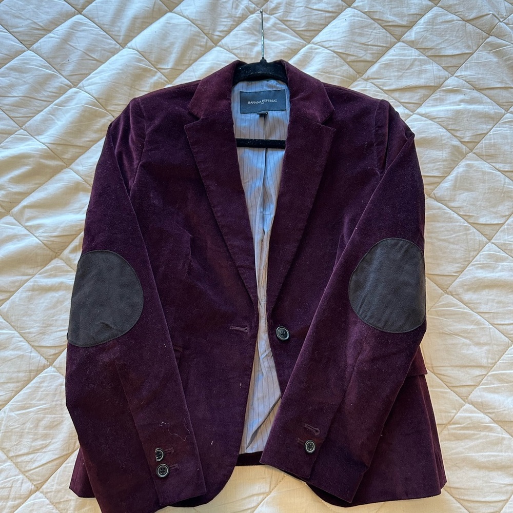 Banana republic maroon velvet blazer with elbow pads- size 2